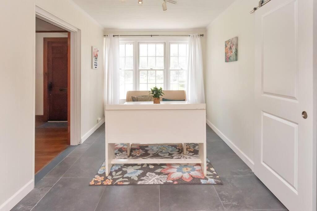 Stylish 3 Bedroom Home Close To Downtown Mobile Buitenkant foto